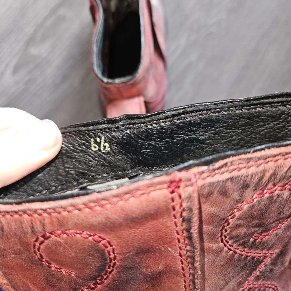 Seychelles women's leather distressed ankle  maroon boots - Picture 5 of 7